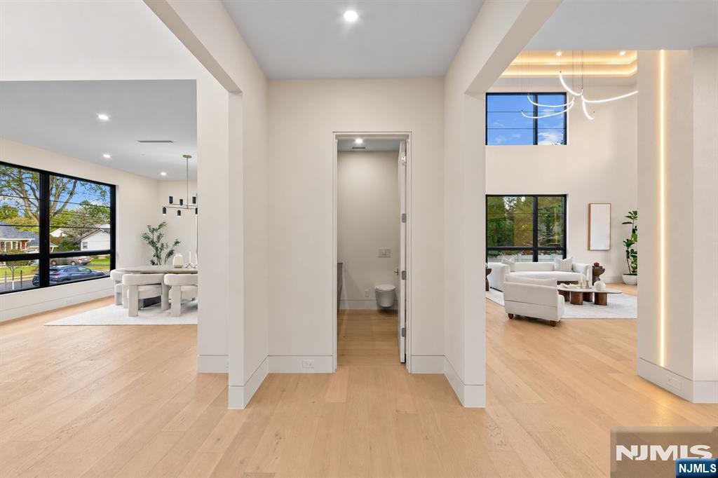 236 Woodcrest Avenue — photo 27