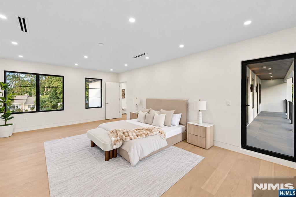 236 Woodcrest Avenue — photo 38