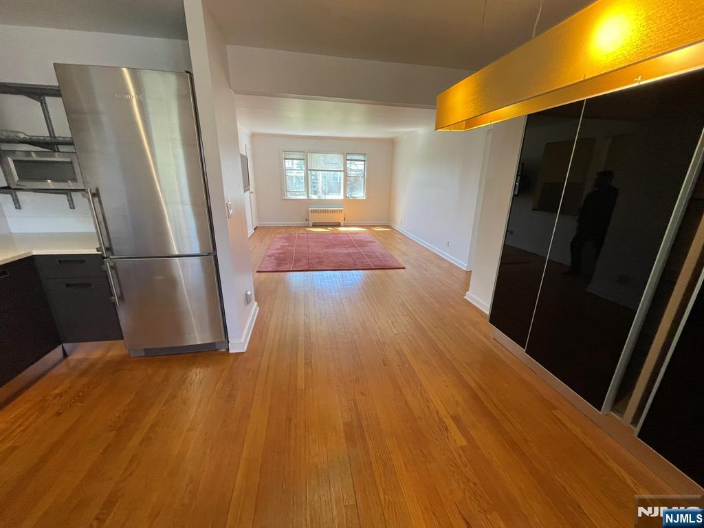 151 E Palisade Avenue C2 - Photo 4