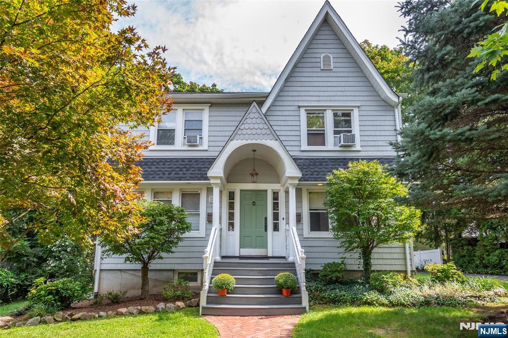 241 Hope Street - Photo 1