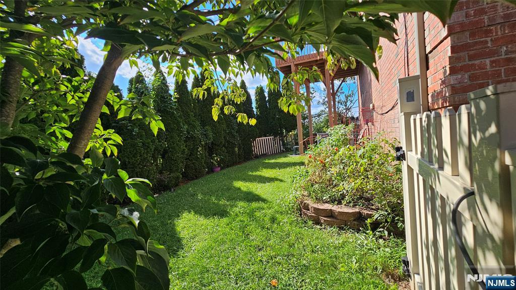 344 E Ruby Avenue A - Photo 3