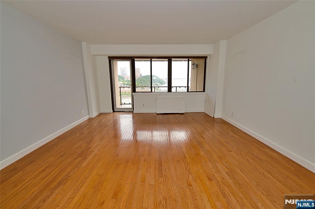 1203 River Road 14C - Photo 2