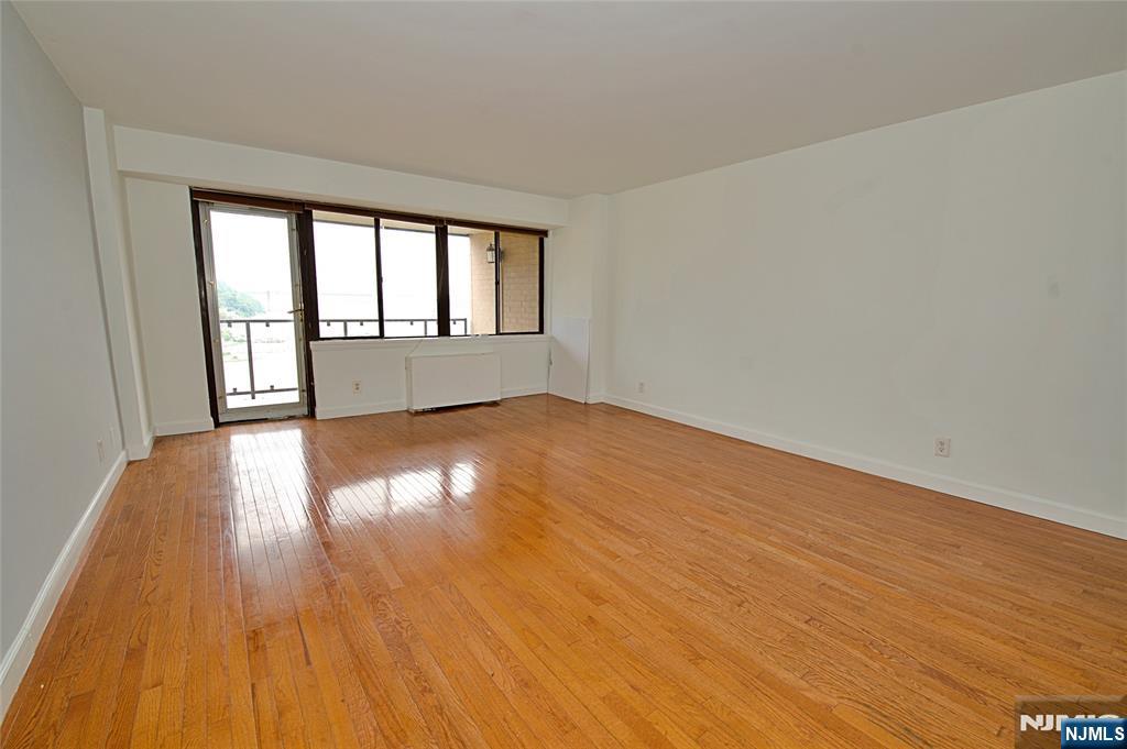 1203 River Road 14C - Photo 3
