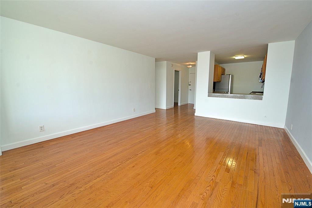 1203 River Road 14C - Photo 5