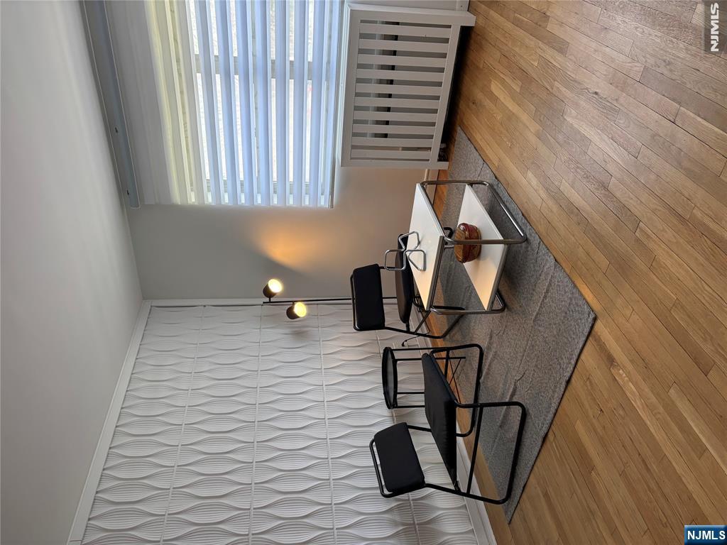 400 Fairview Ave #1H, Fort Lee, NJ 07024