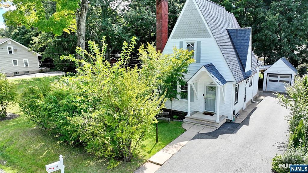 Single family home for sale at 29 Silver Birch Ave, Oakland, NJ 07436 | MLS# 26033353 | Listing updated on 2026-09-29