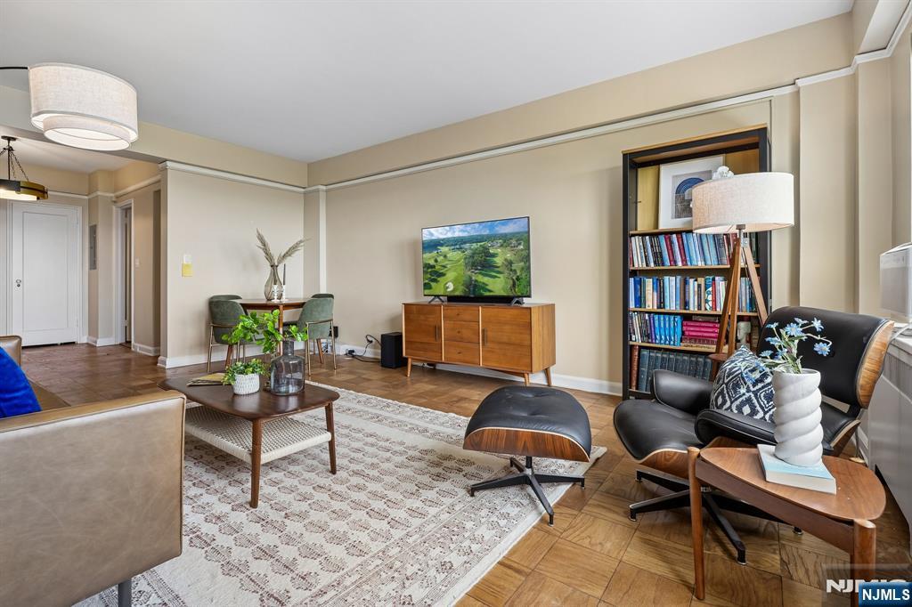 10 Crestmont Road 5J - Photo 5