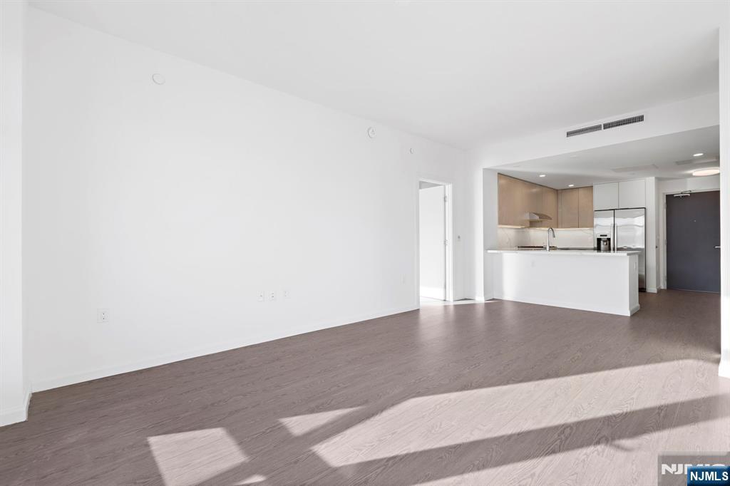 143 Old River Road 606 - Photo 3