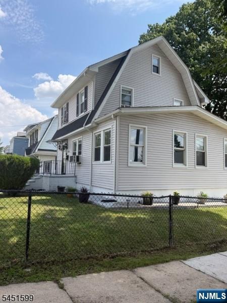 200-202 Lincoln Place - Photo 2