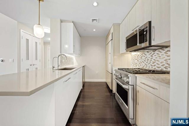 1200 Ave At Port Imperial 603 - Photo 5