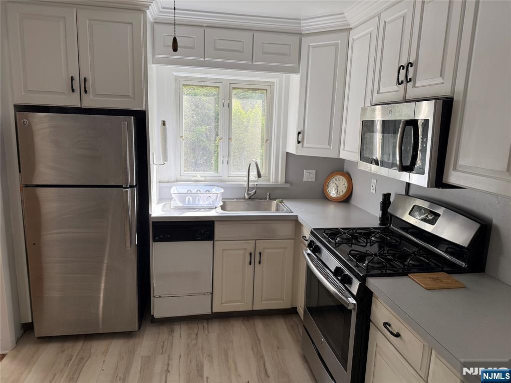 54 Central Avenue - Photo 5