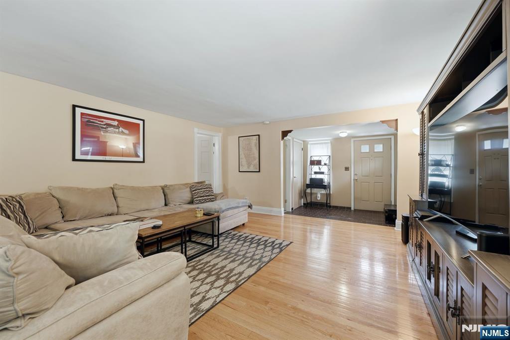 Photo 4 of House for sale at 20 Yesler Way, Hillsdale, NJ 07642 | MLS# 26033401 | Listing updated on 2026-09-18