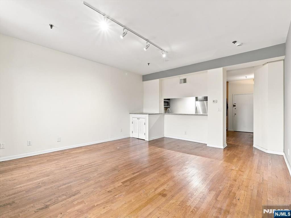 227 Columbus Drive 214 - Photo 4