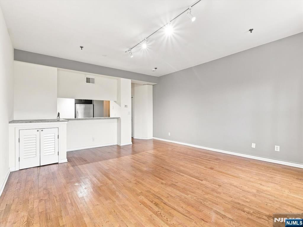 227 Columbus Drive 214 - Photo 5