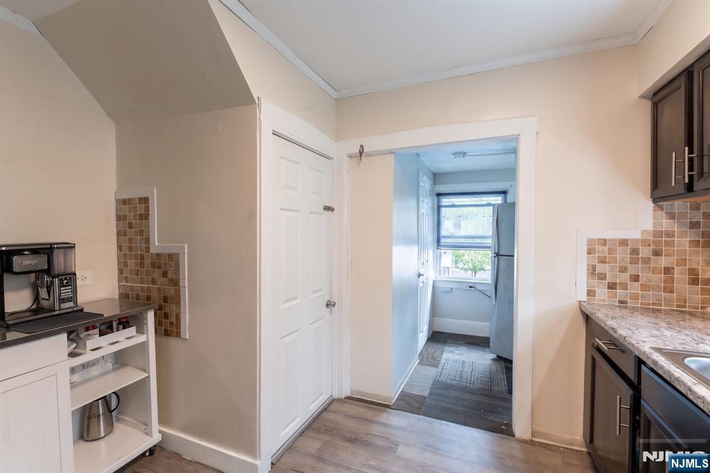1161 Anna Street - Photo 4