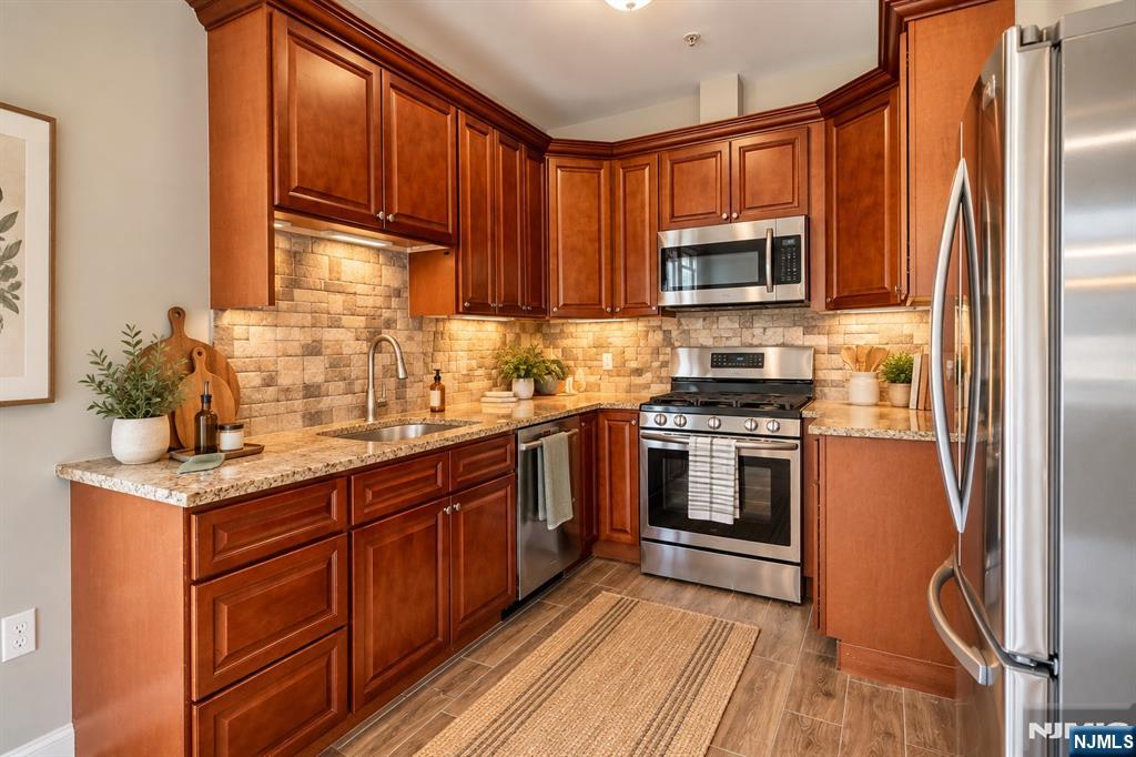 Listing Photo 5 - Condo for sale in building located at 47 Campbell Ave, Hackensack, NJ 07601 - Unit #1L