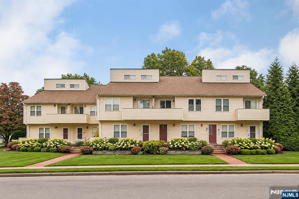 156 Liberty St #8, Little Ferry, NJ 07643
