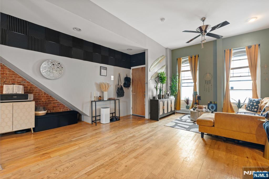 72 Columbia Street - Photo 5