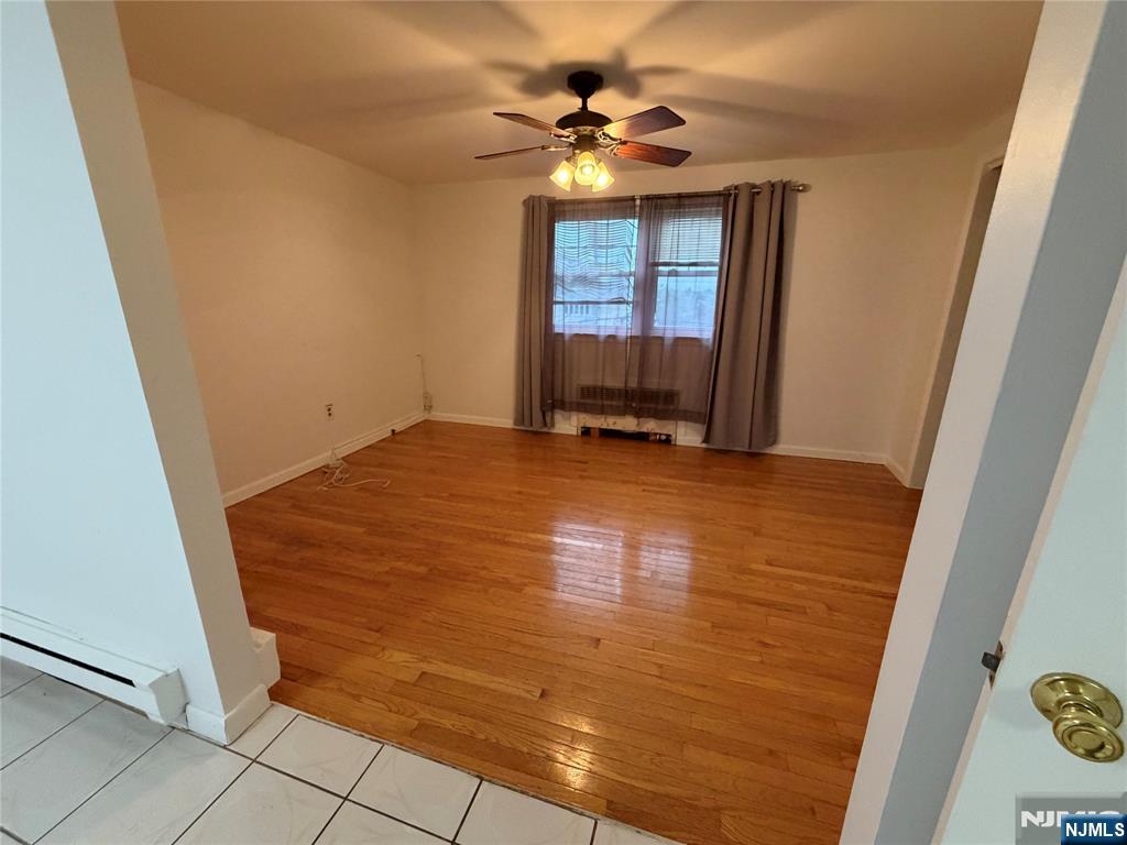 268 Orient Way - Photo 2