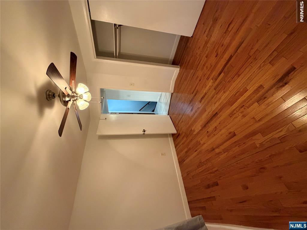 268 Orient Way - Photo 5
