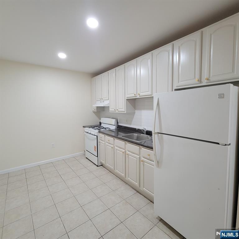 228 Orchard Street 1 - Photo 3