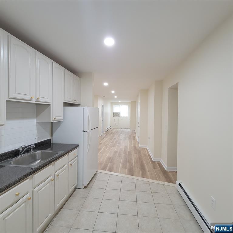 228 Orchard Street 1 - Photo 4