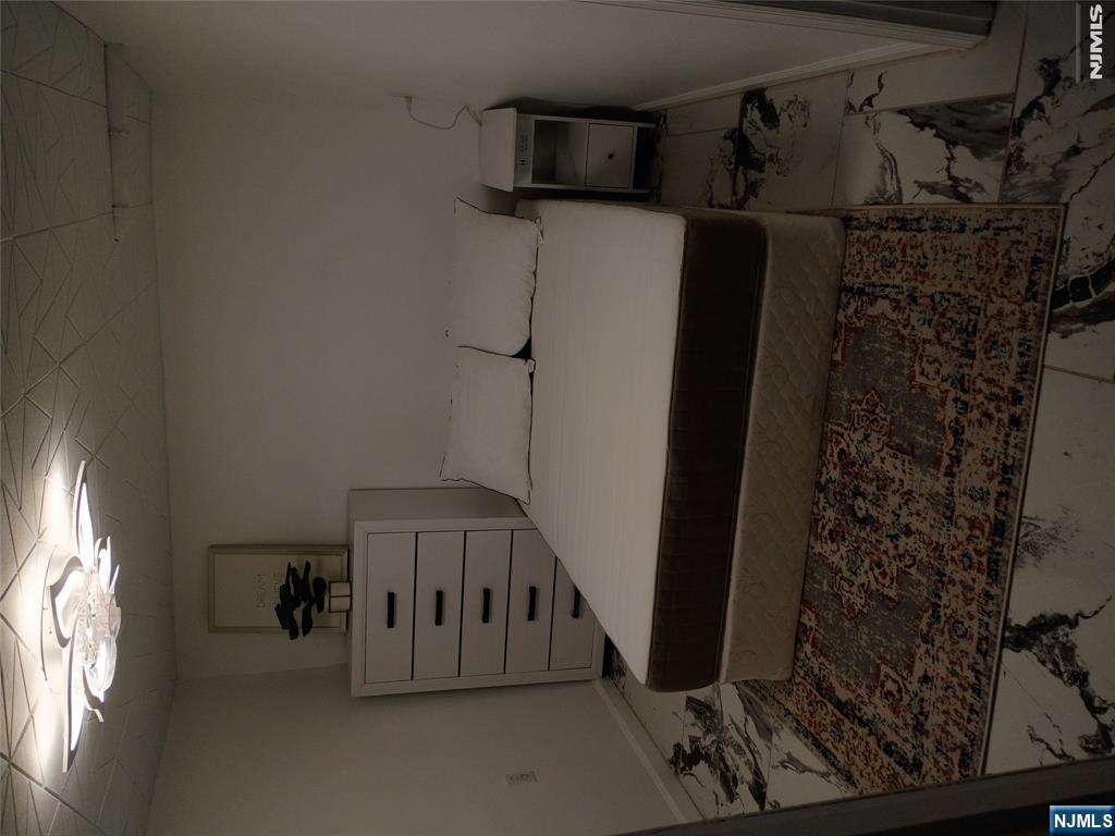 83 Shepard Avenue - Photo 2