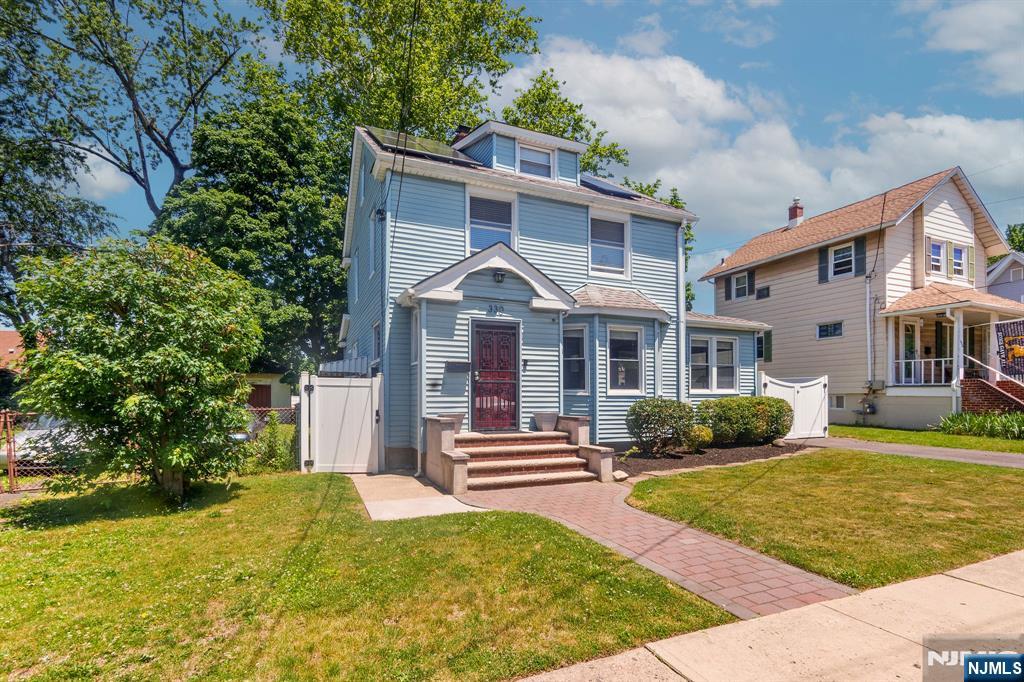330 Simons Avenue - Photo 3