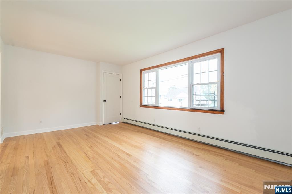 222 Union Avenue 1st Floor - Photo 4
