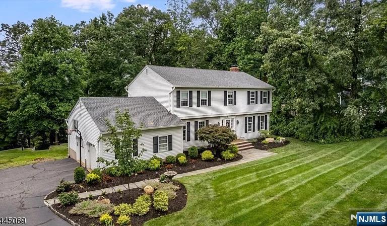 81 Poplar Drive - Photo 2