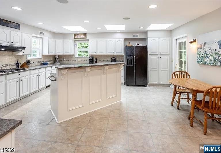 Photo 4 of Single family home for sale at 81 Poplar Dr, Hanover Township, NJ 07950 | MLS# 26033475 | Listing updated on 2026-09-17