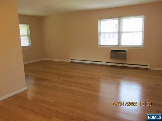 147 N Maple Avenue 3148 - Photo 3