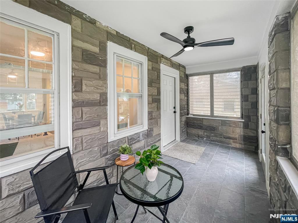 81 Franklin Road - Photo 3
