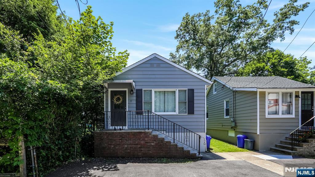15 Grandview Avenue - Photo 2