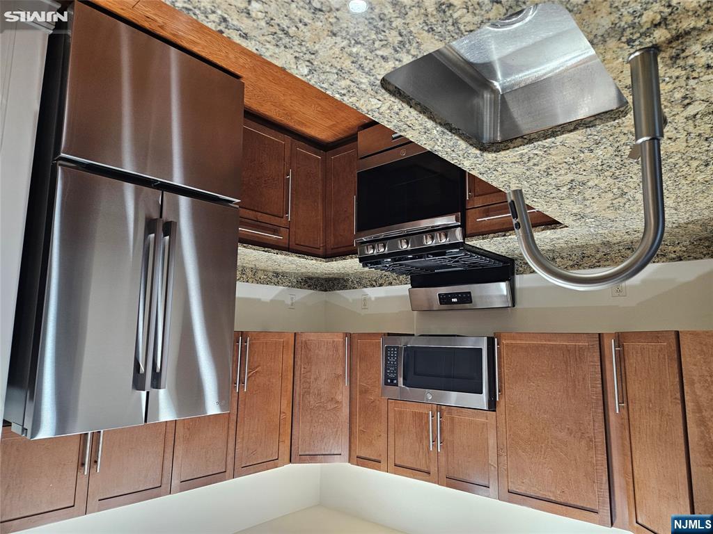 2411 Windsor Park Court - Photo 4