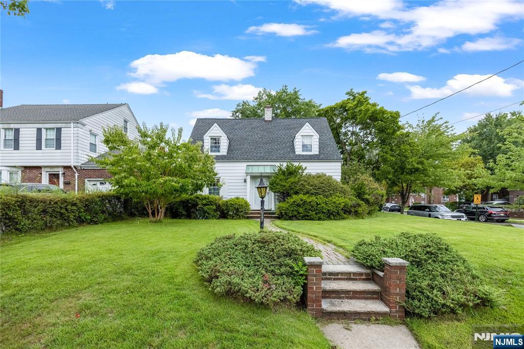 633 Prospect Avenue - Photo 1