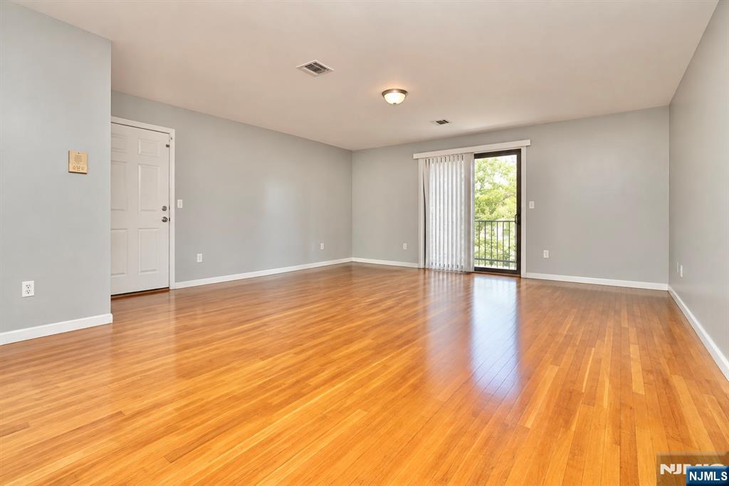 Photo 3 of Multi family home for sale at 366 368 14th Avenue, Newark, NJ 07103 | MLS# 26033523 | Listing updated on 2026-10-05