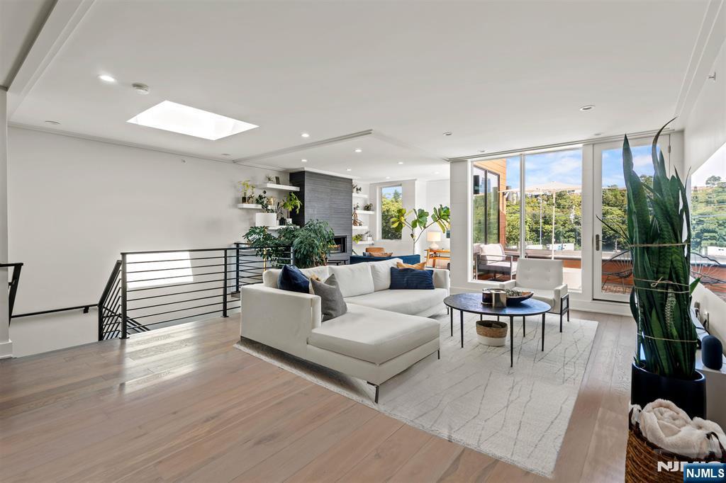 Photo 2 of Townhouse for sale at 367 Park Ave, Weehawken, NJ 07086 | MLS# 26033526 | Listing updated on 2026-09-13