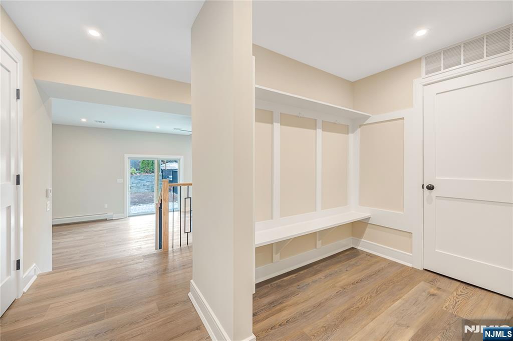 428 Lafayette Avenue - Photo 4