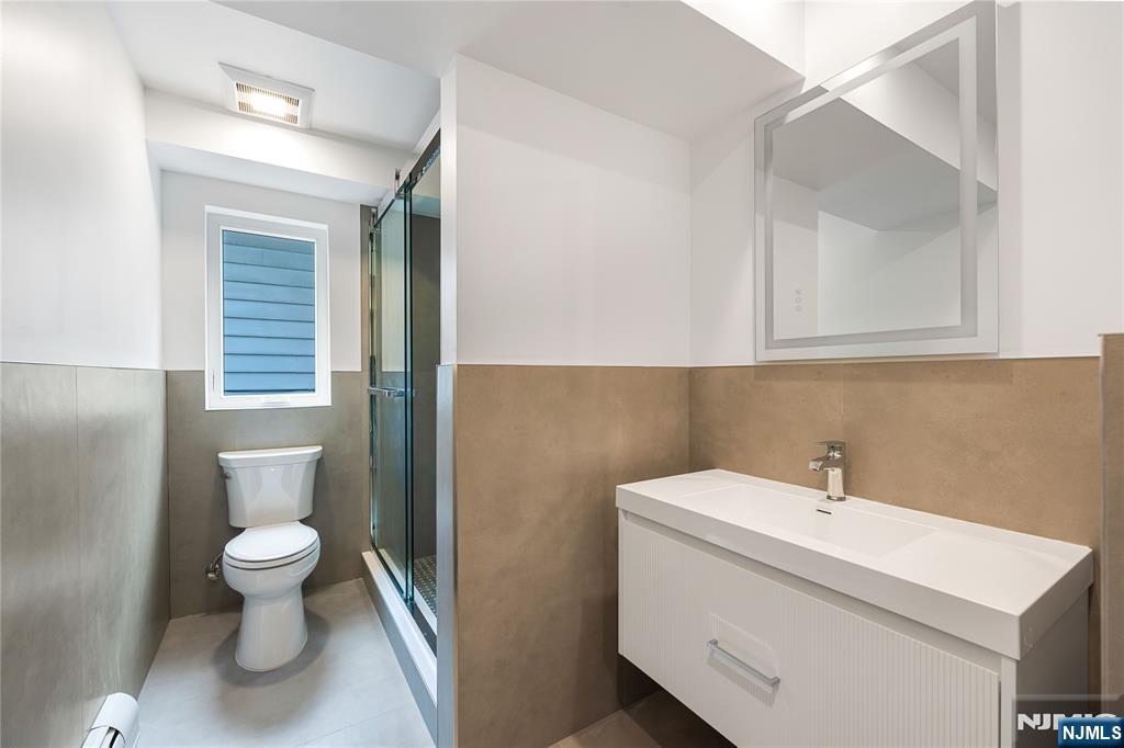 428 Lafayette Avenue - Photo 5