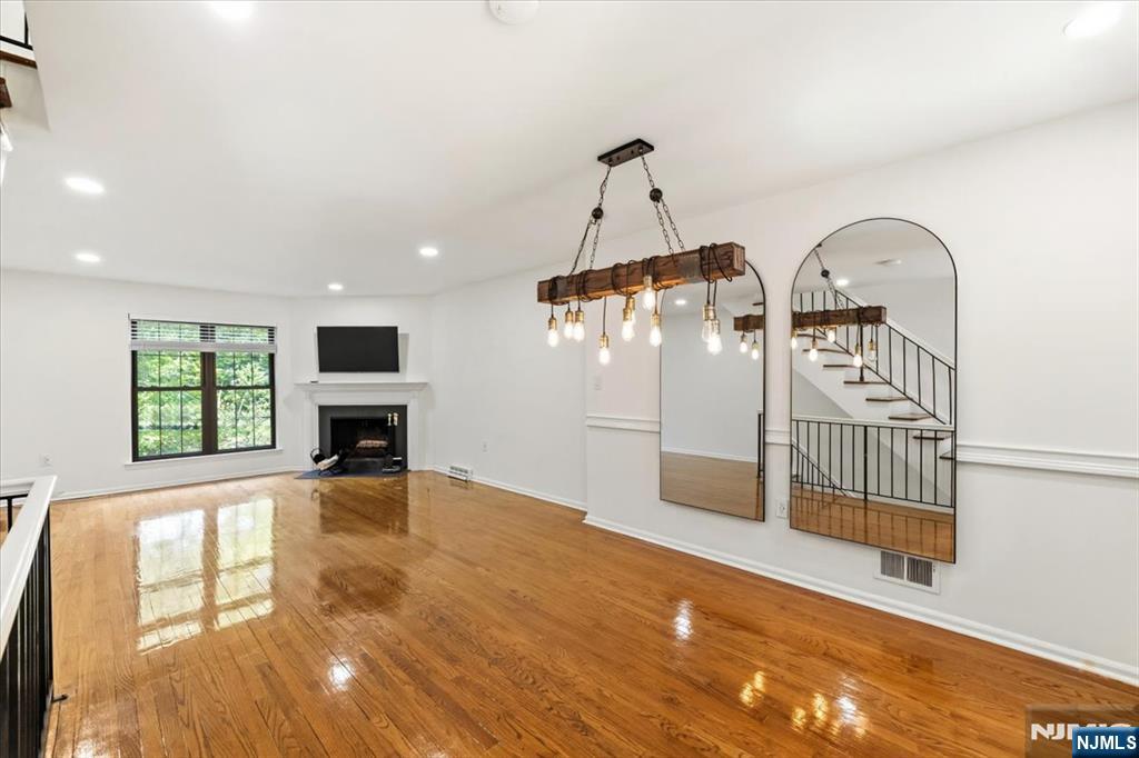 181 Long Hill 6 - Photo 4