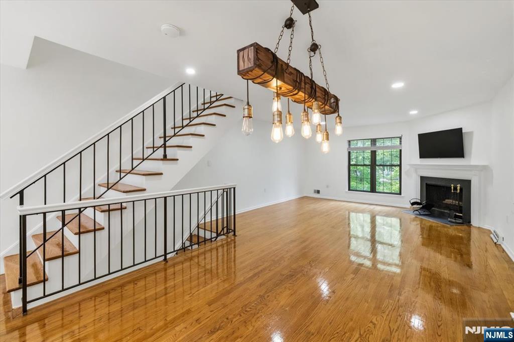 181 Long Hill 6 - Photo 5