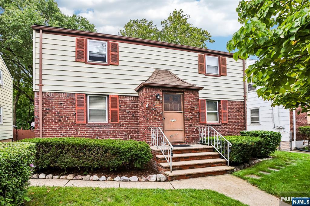 41 Macarthur Avenue - Photo 1