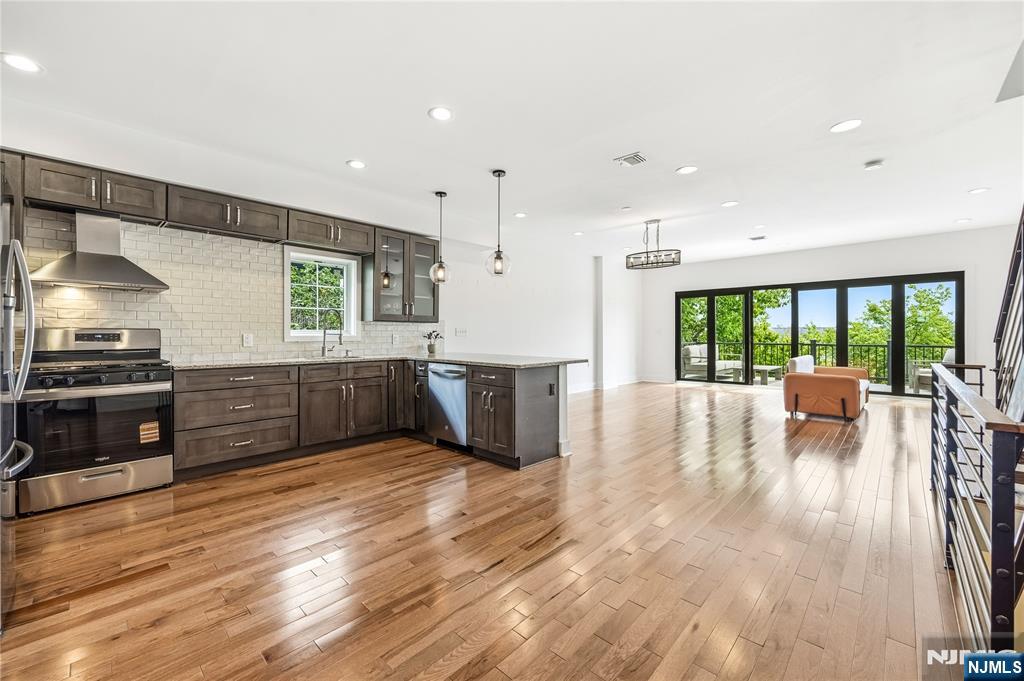 107 Mountain Road - Photo 1