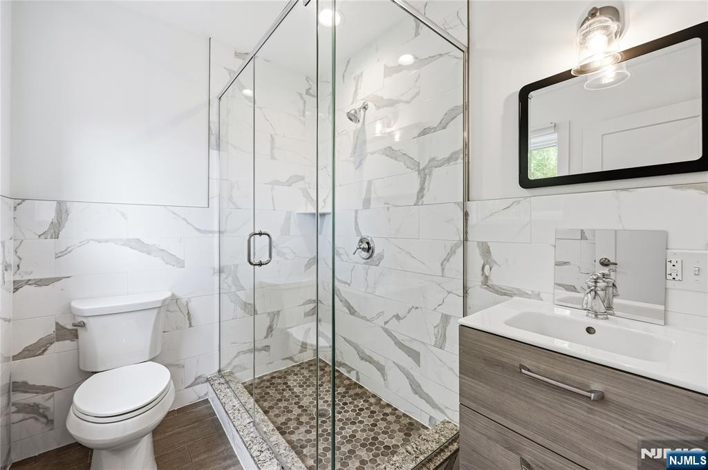 107 Mountain Road — photo 17