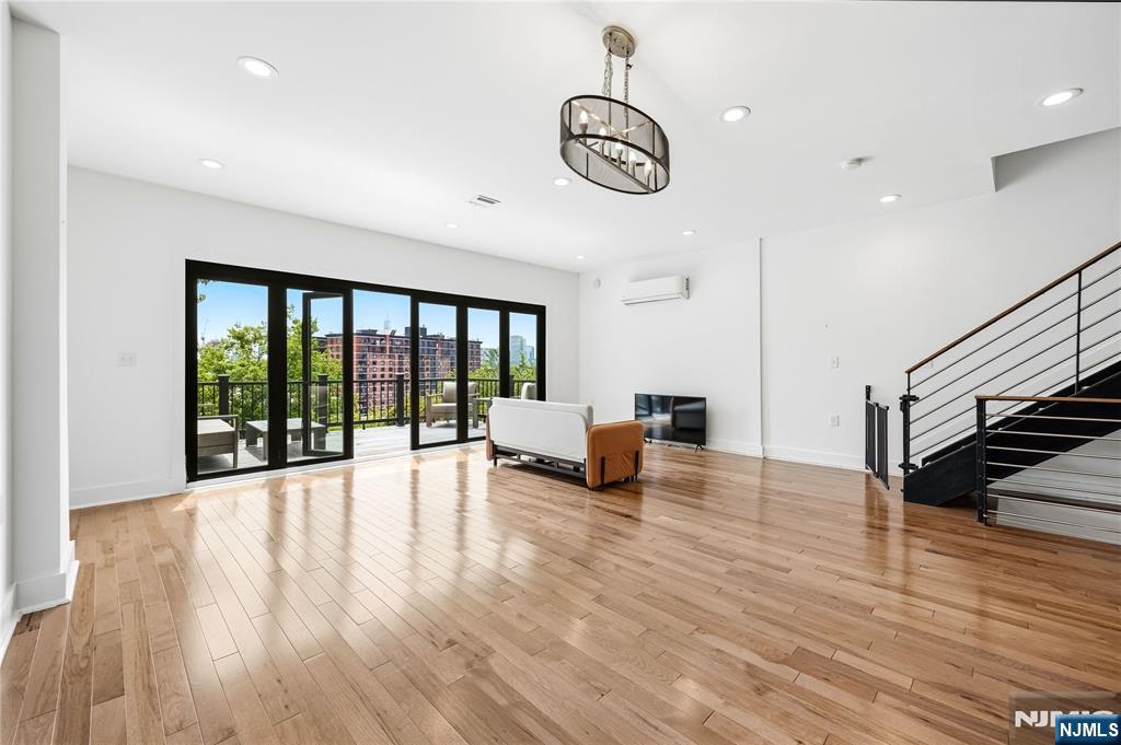 107 Mountain Road - Photo 3