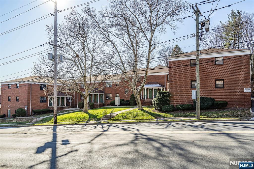 295 Essex Street 295C - Photo 1