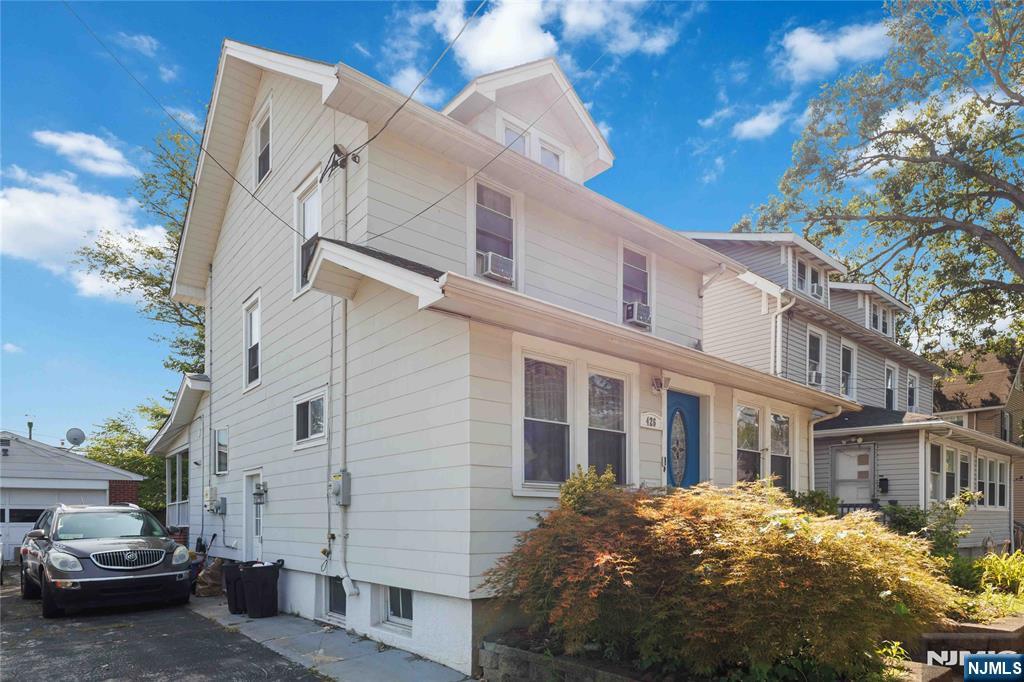 426 Beverly Road - Photo 2