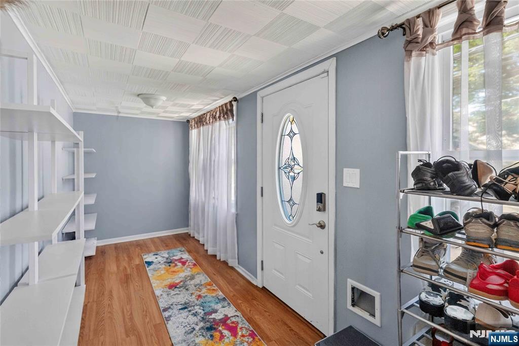 426 Beverly Road - Photo 4