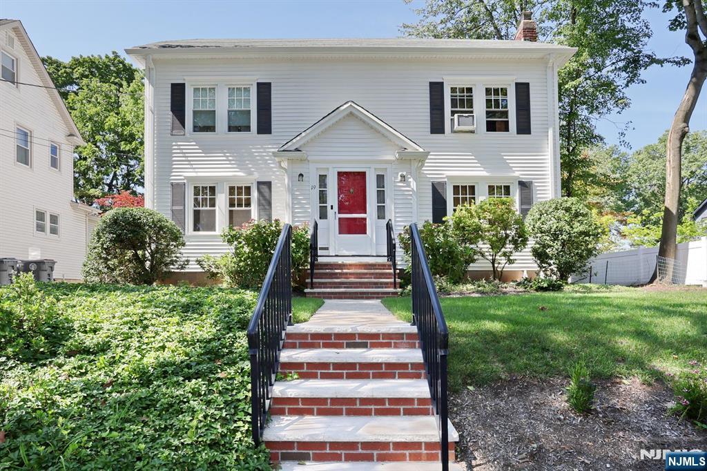 Photo 1 of Single family home for sale at 19 S Lyle Ave, Tenafly, NJ 07670 | MLS# 26033593 | Listing updated on 2026-09-16